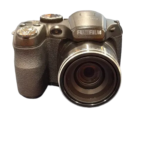 Fujifilm Finepix S1800 12 Megapixel Digital Camera