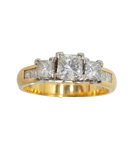 18ct Yellow Gold Princess Cut Diamond Ring
