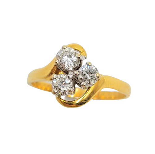 18ct Yellow Gold 3 Diamond Cluster Dress Ring