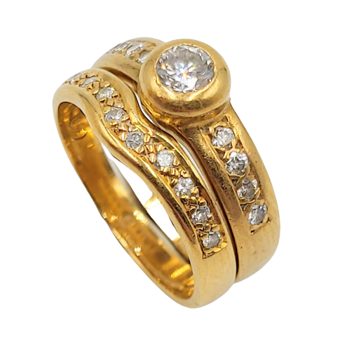 18ct Yellow Gold Round Cut Diamond Bridal Set