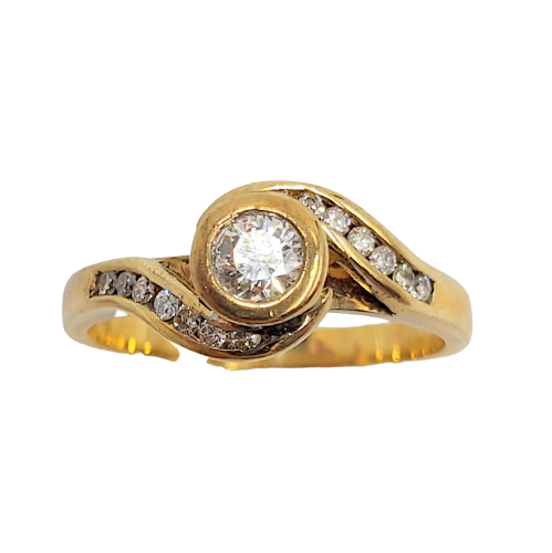 9ct Yellow Gold Round Swirl Diamond Ring