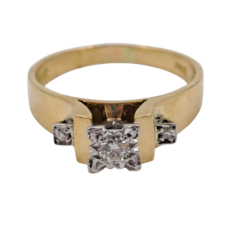 Ladies 18ct Yellow and White Gold Diamond Ring TW 17cts